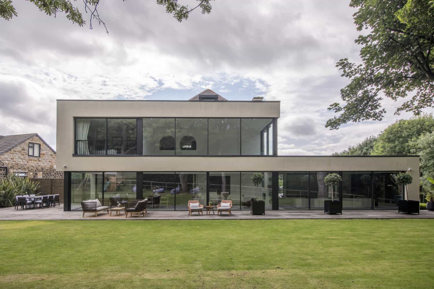 Modern flat roof on UK home extension
