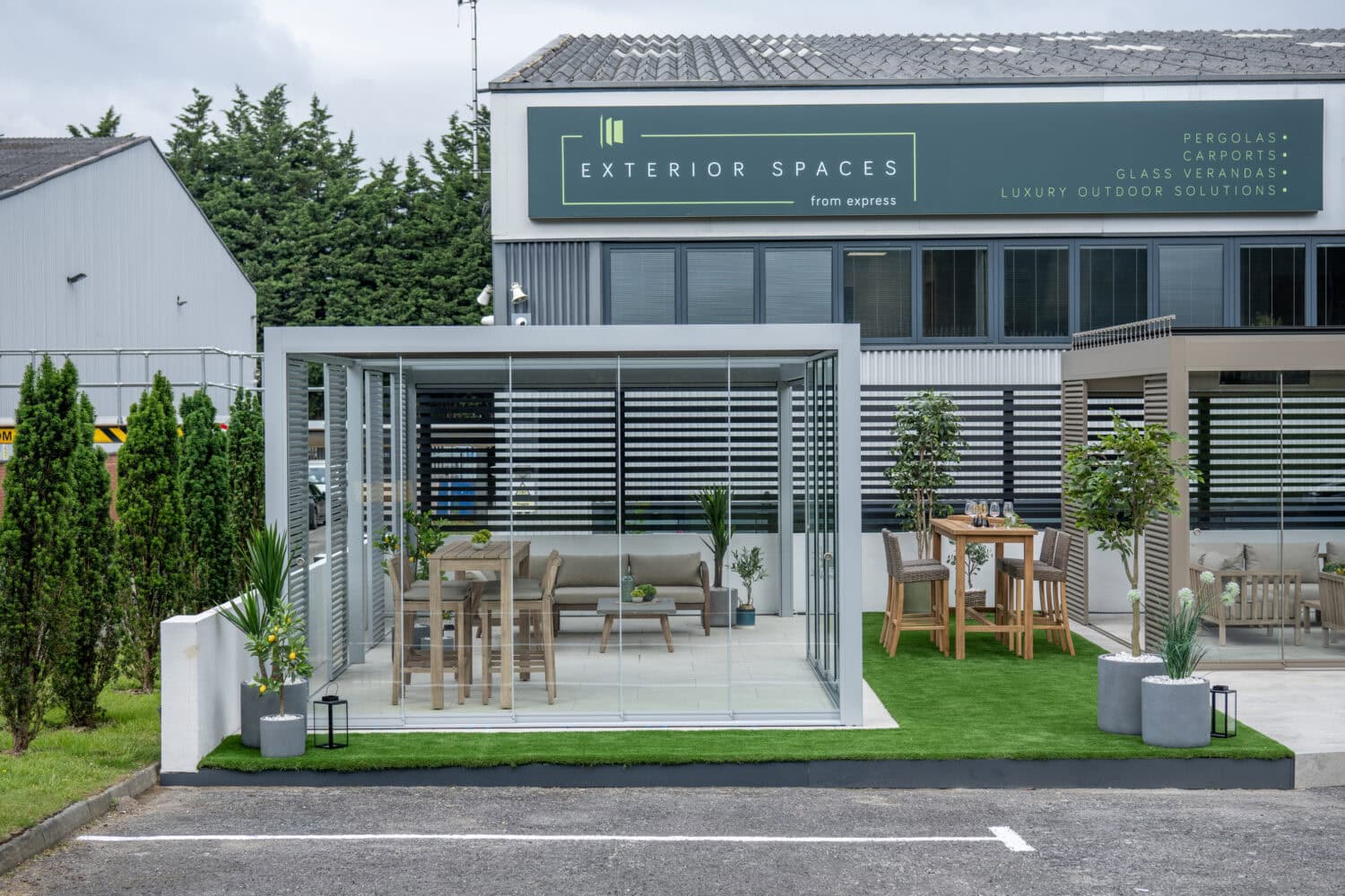 Exterior spaces at the Express Bifolds Leeds Showroom